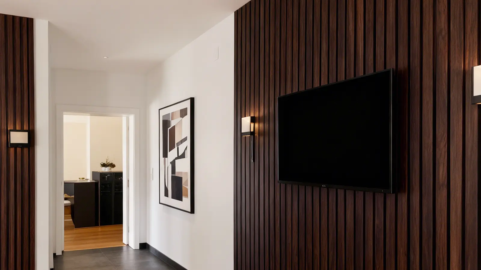 Designing Quieter Hotels: The Strategic Role of Acoustic Panels in Hospitality Projects